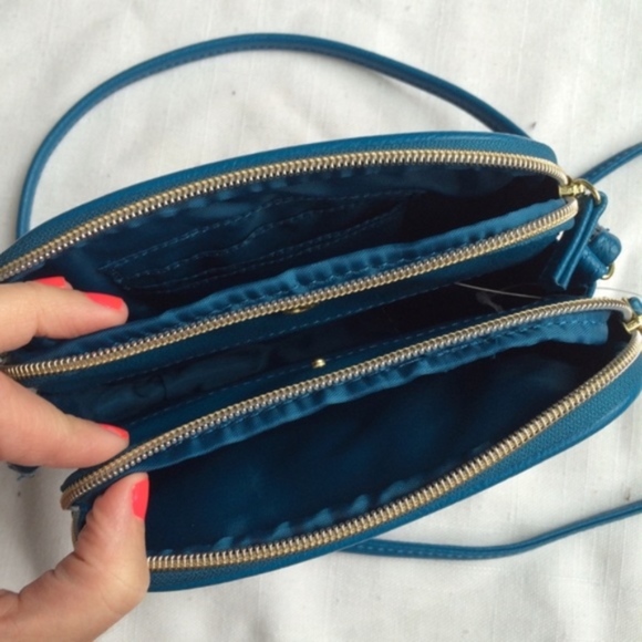 Mundi Small Turquoise Double Zip Crossbody Bag New - Picture 2 of 3